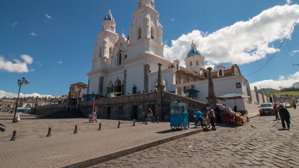 Cierres viales por caminata al Quinche en Quito desde el viernes 17 al domingo 19 de noviembre.