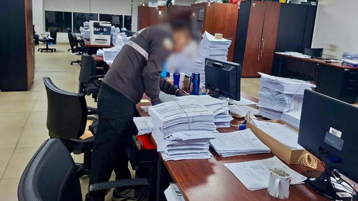 Fiscalía ejecuta operativo en Pichincha por presunta concusión: hay 7 detenidos