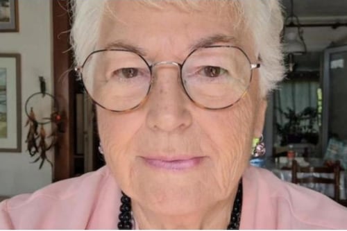 Tardó 60 años en darle el “sí” a su enamorado y terminó capturada por ICE