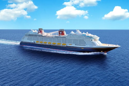 Disney Cruise Line abre oportunidades para ecuatorianos: buscan personal y los salarios pueden superar los USD 3.000