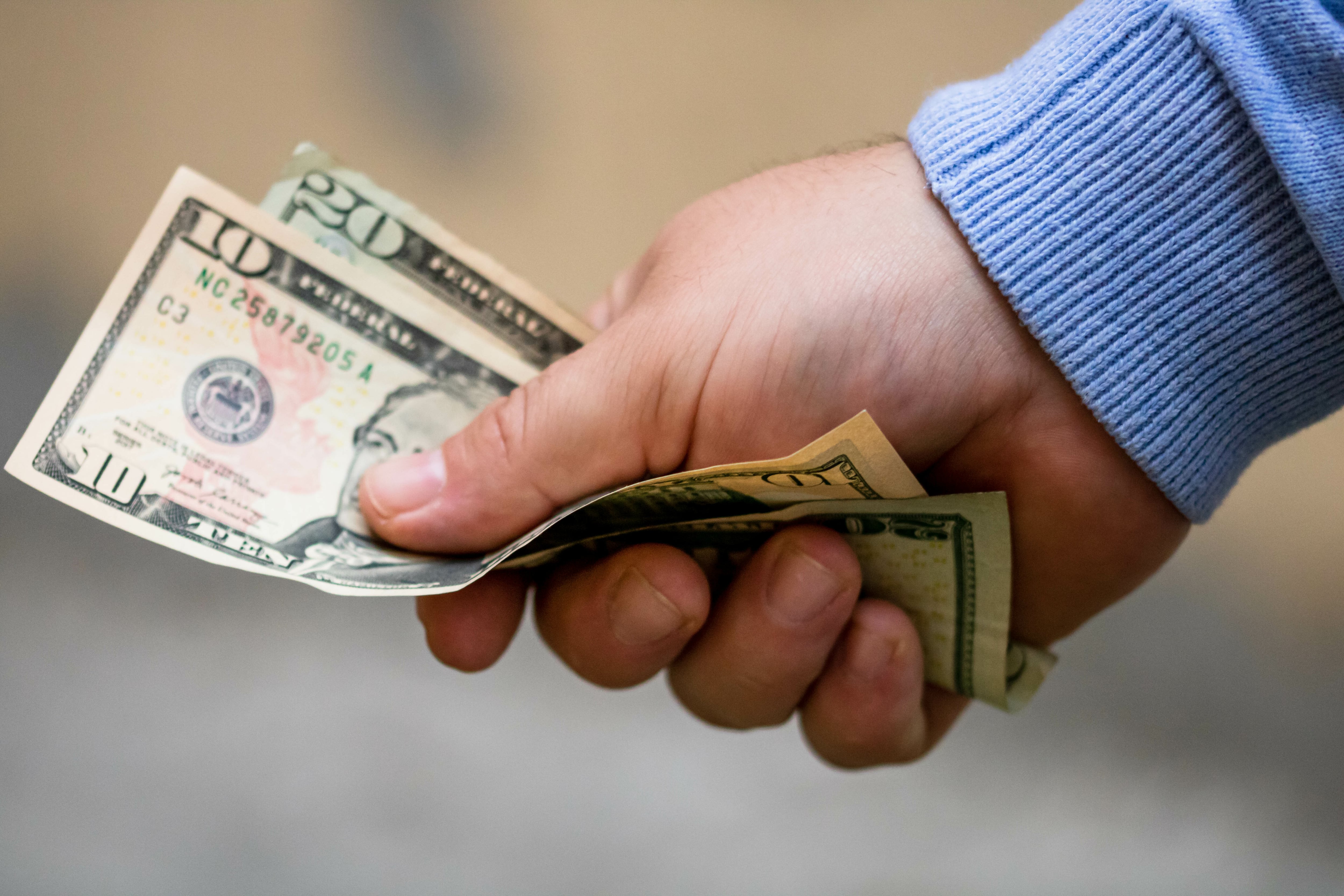 Bono de Desarrollo Humano 2026 mantiene valor base de $55 mensuales en Ecuador