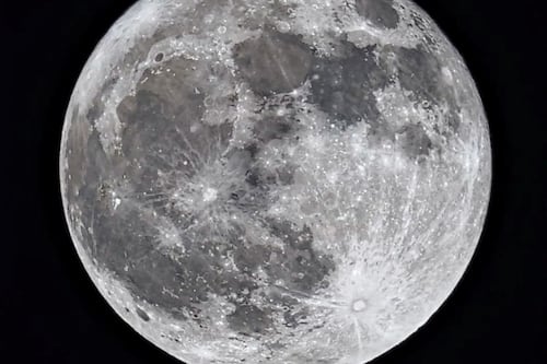 ¿Qué presagio trae la Luna hoy? Energías y consejos para aprovechar el día