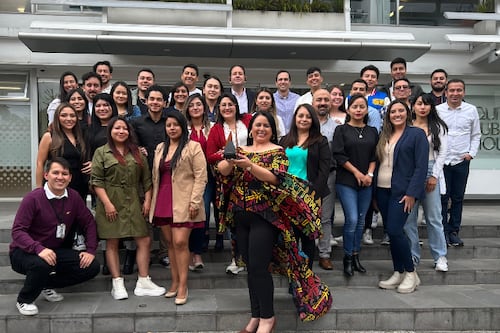 Right Angle Media ganó como Agencia de Medios del Año en los Lux Awards 2023