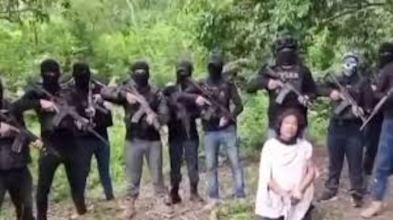 Video viralizó la amenaza del crimen organizado contra Irma Hernández y otros taxistas en Veracruz.