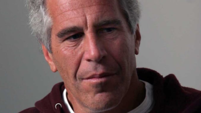 Víctima de Jeffrey Epstein revela qué ocurrió con el príncipe Andrés
