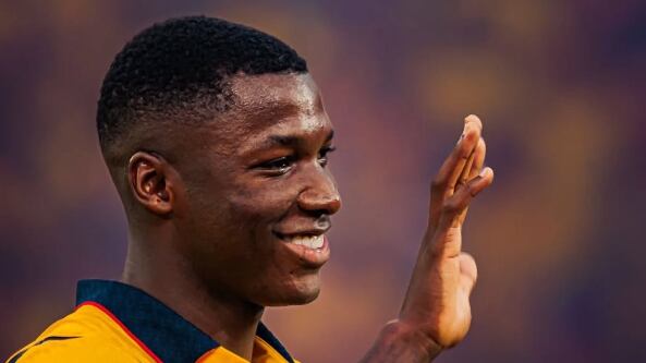 Moisés Caicedo, uno de los mejores mediocampistas del mundo.