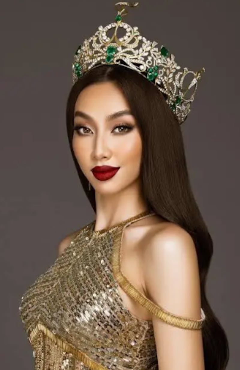 Nguyen Thuc Thuy Tien, ex Miss Grand, fue sentenciada por fraude con suplementos.