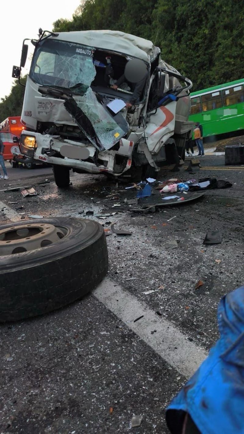 Siniestro de tránsito deja seis heridos en el sector de Uyumbicho - Fuente: ECU 911