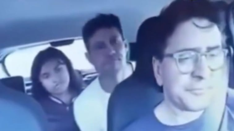 Pasajero atacó a machetazos a un taxista mientras conducía el vehículo en Brasil