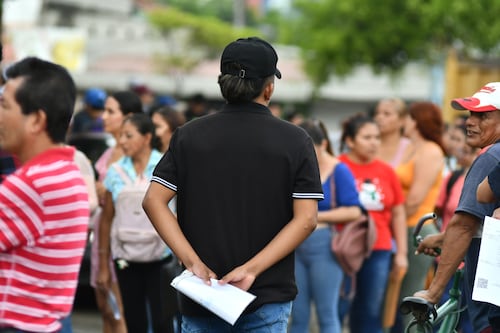 El empleo adecuado en Ecuador alcanzó el 38.6 % este año, dice el Gobierno