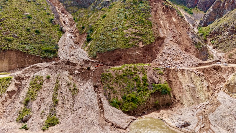 Vía Cuenca-Girón- Pasaje