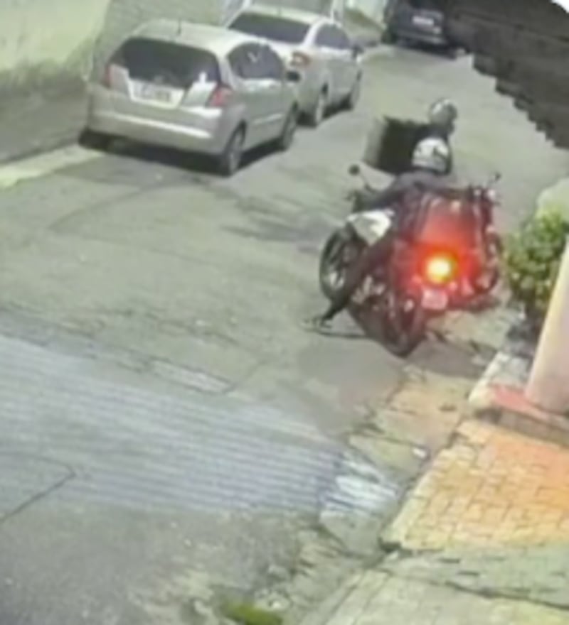 Una oficial de la Policía Militar de São Paulo abatió a dos delincuentes