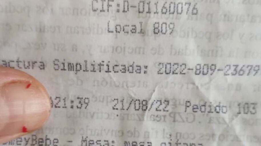 Acusan a restaurante de discriminación