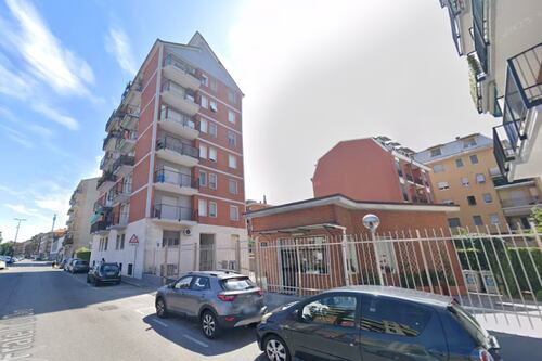 Hombre que se lanzó del cuarto piso y cayó sobre su vecina enfrenta el delito de homicidio