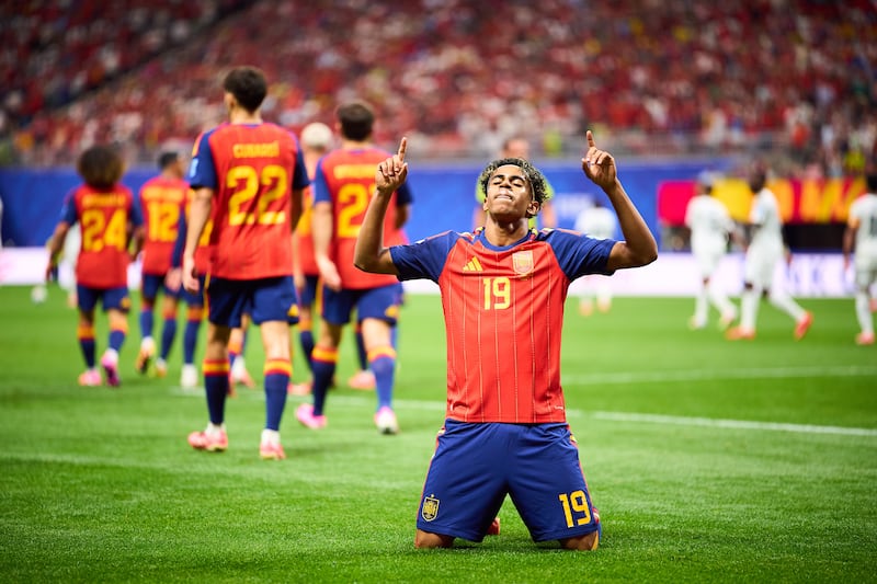 Lamine Yamal marcó su primer gol en Mundiales ante Arabia Saudita.
