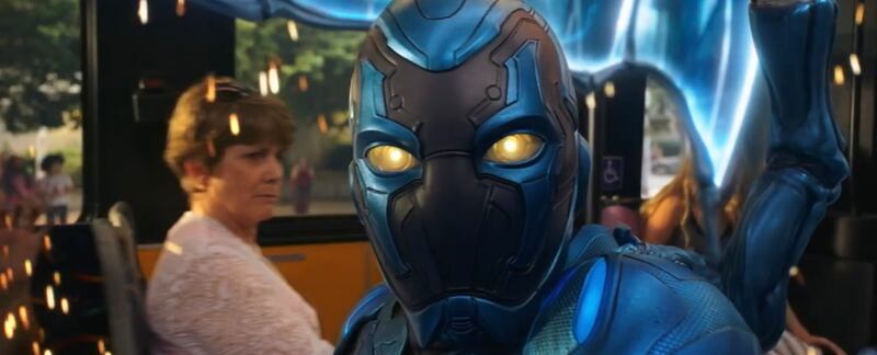 Xolo Maridueña se deja ver como Blue Bettle