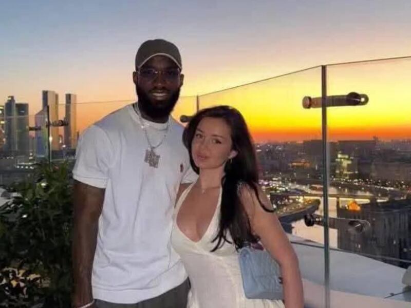 Futbolista de Camerún fue descubierto en una infidelidad y su pareja difundió el video