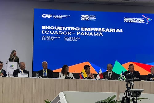 Ecuador fortalece alianzas empresariales y energéticas en jornada del foro de la CAF