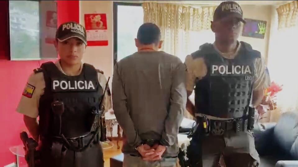 Detenido con un arma de fuego en Quito