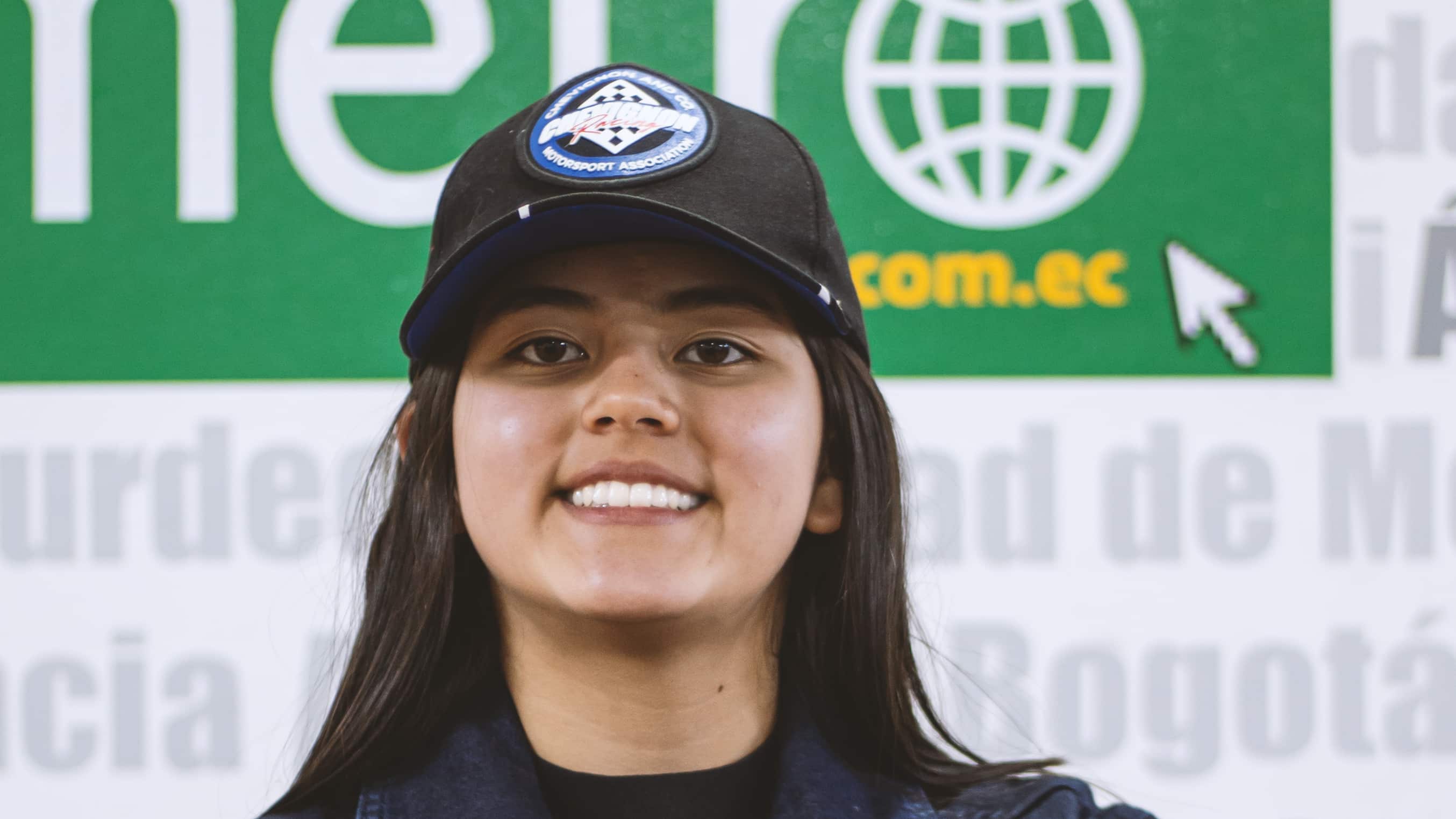La piloto ecuatoriana Doménica Arellano visitó Metro Ecuador para hablarnos de su experiencia en el mundo de la velocidad.