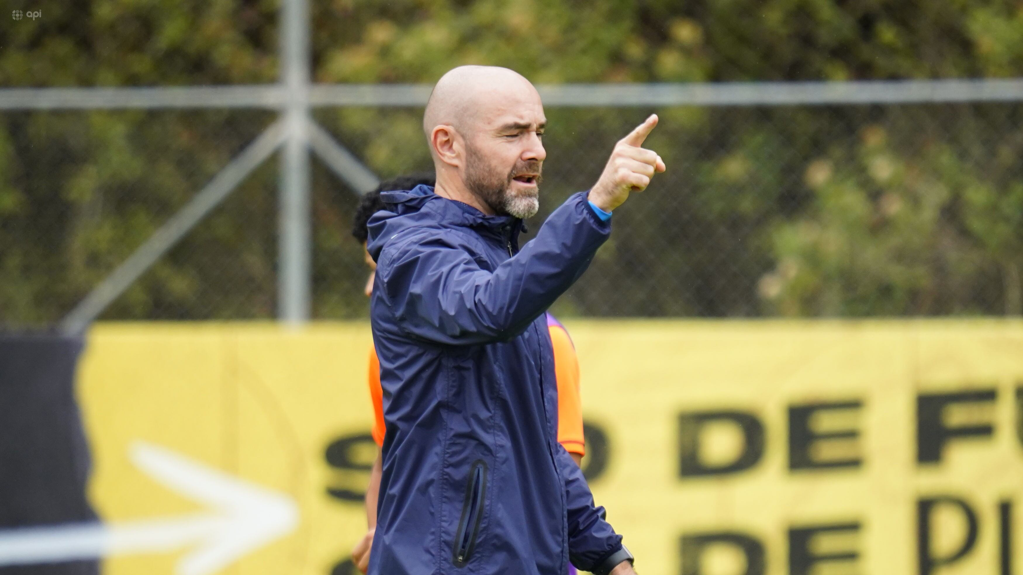Félix Sánchez Bas en el entrenamiento de la Selección de Ecuador