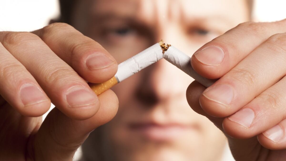 Dejar de fumar a ayuda a la desaparición de los gases.