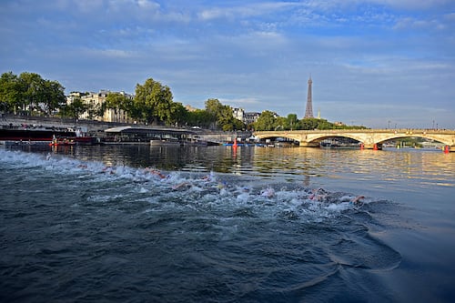 Contaminación del Sena: ¿Por qué se prohibió nadar en París en 1923?