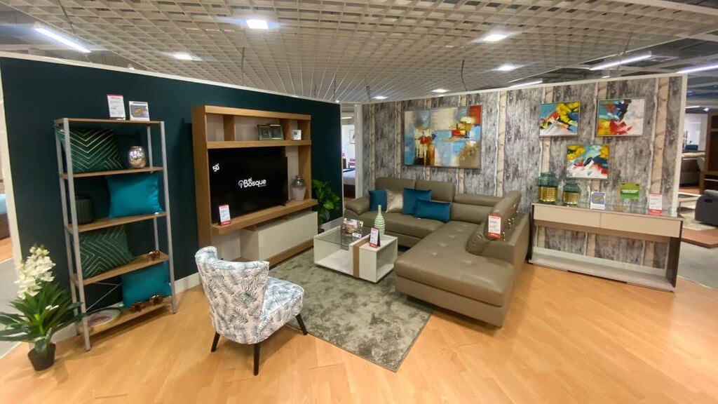 El Bosque pone a disposición su portal www.bosque.com.ec y whatsapp 0962601111 para que realice sus compras desde la comodidad de su hogar.