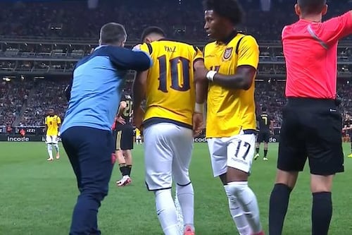 Angelo Preciado se enojó con Beccacece tras ser sustituido a los 28 minutos en el Ecuador vs. México