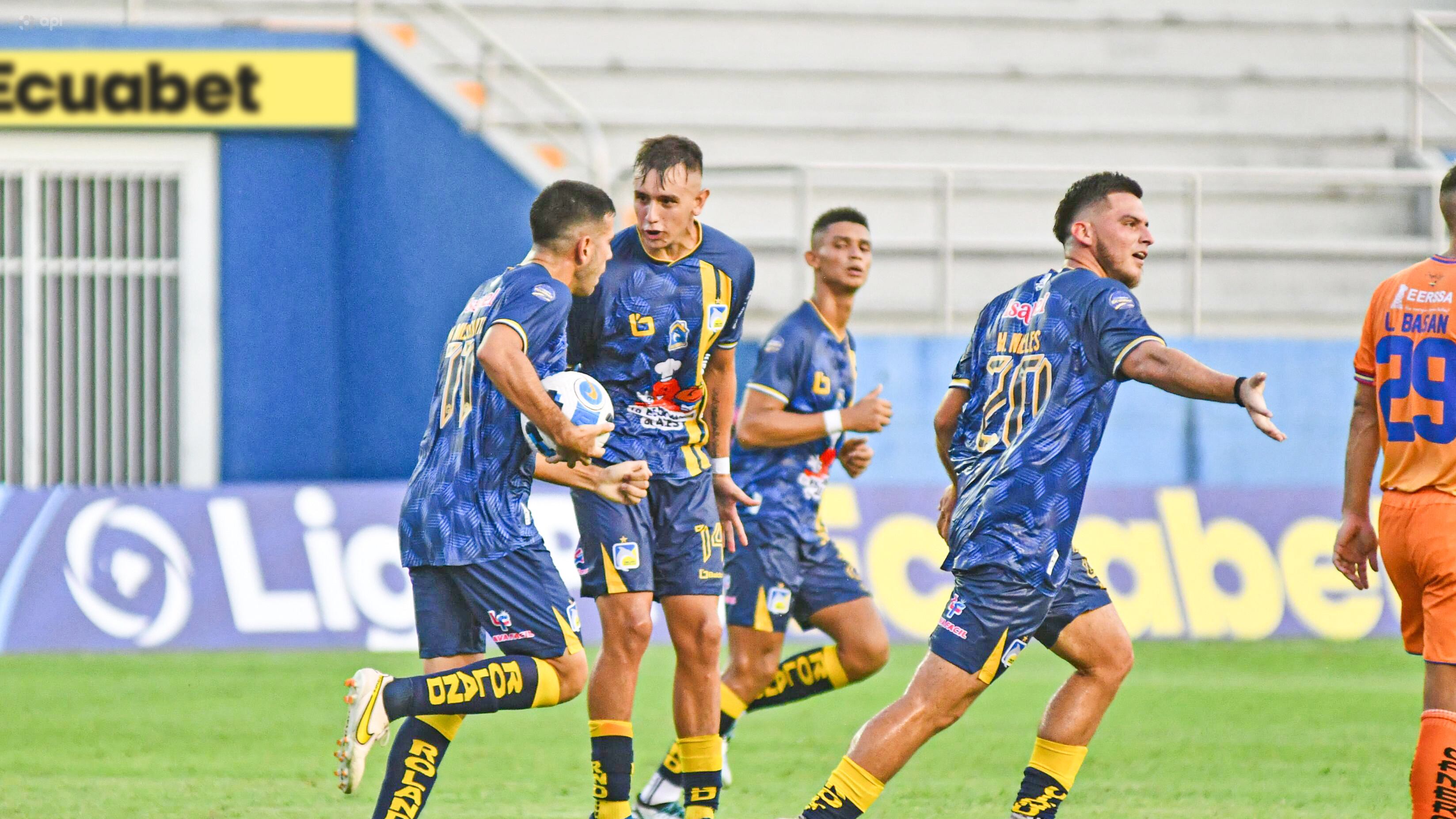 Delfín ante Libertad en Liga Pro 2024