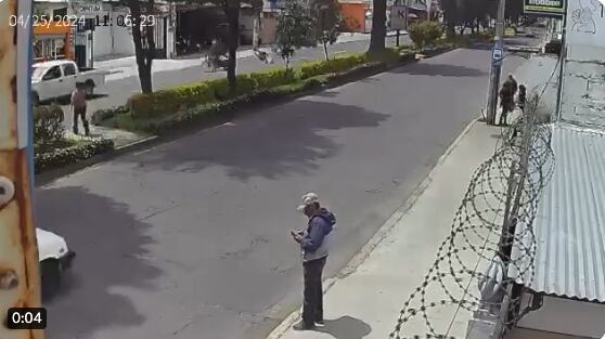 Una mujer perdió la vida al intentar cruzar la calle en Ambato