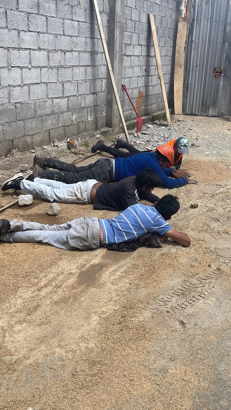 Desarticulan banda dedicada al asalto y robo de vehículos de carga en vías en Quito: así sometieron a su última víctima. Foto: Policía Judicial