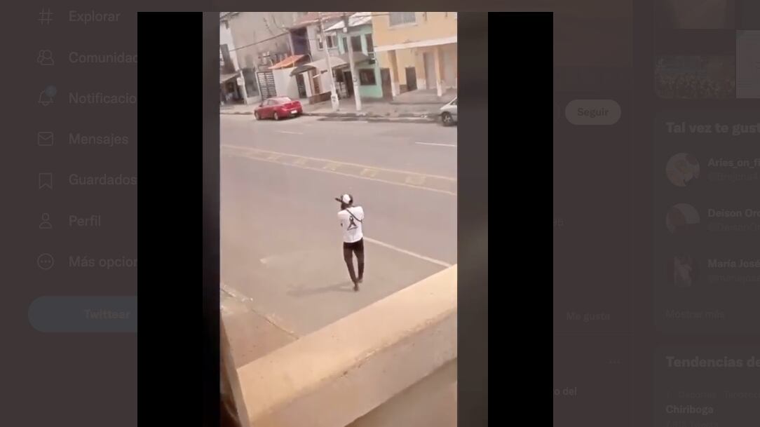 En Esmeraldas, enfrentamiento entre sujetos armados quedó registrado en video