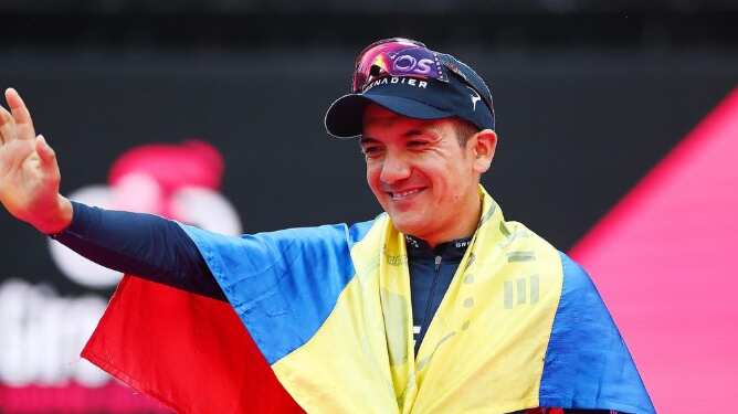 Richard Carapaz abandonó el Tour de Francia