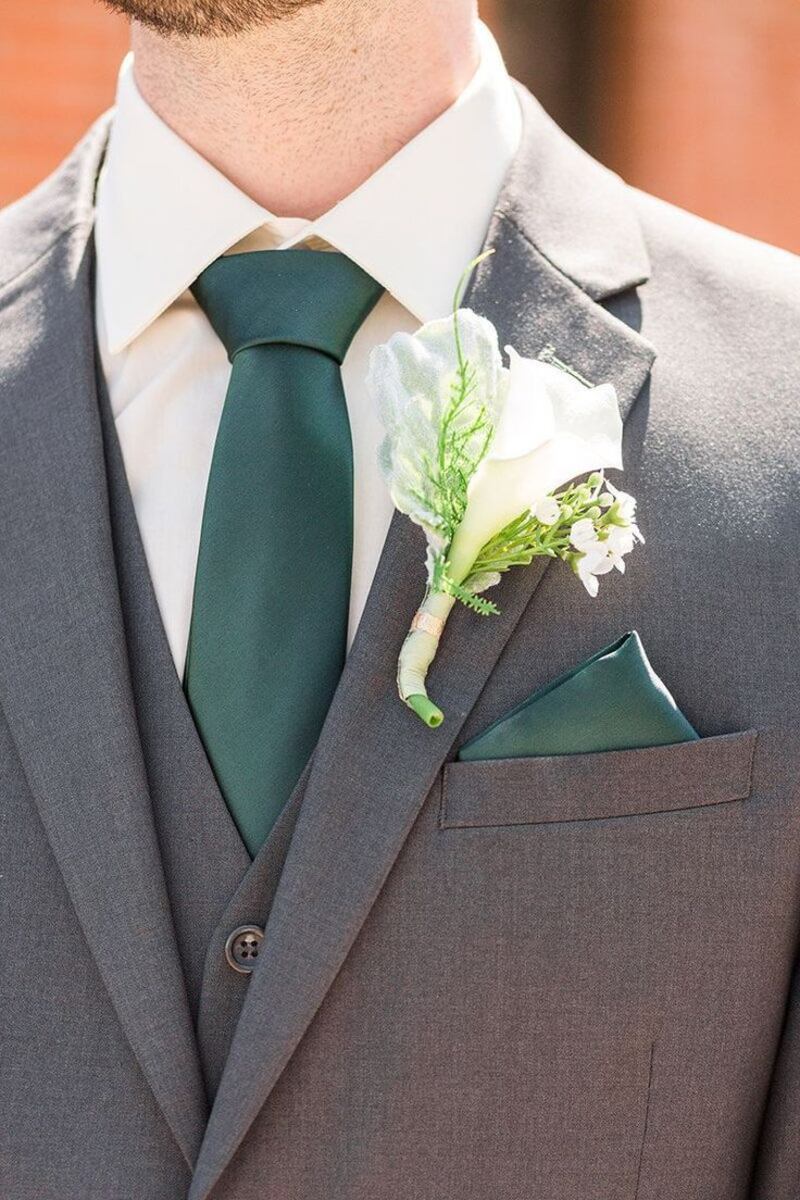 Posibles combinaciones con corbata verde.