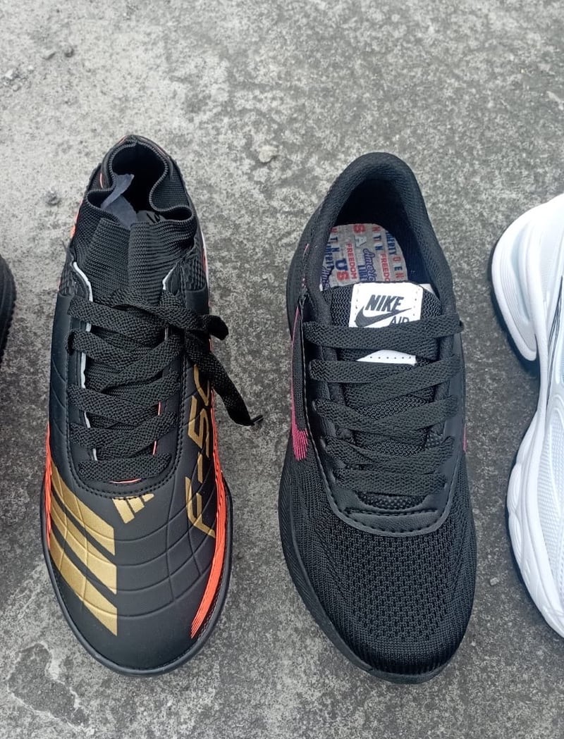 Decomisan más de 1.000 pares de zapatos y prendas deportivas de contrabando en Quito -  Fuente: SENAE Aduana