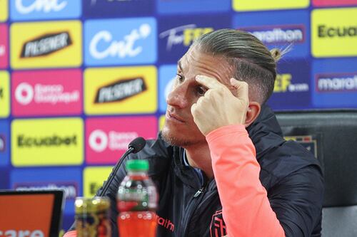 ¿Por qué Sebastian Beccacece no está en la zona técnica ante Argentina?