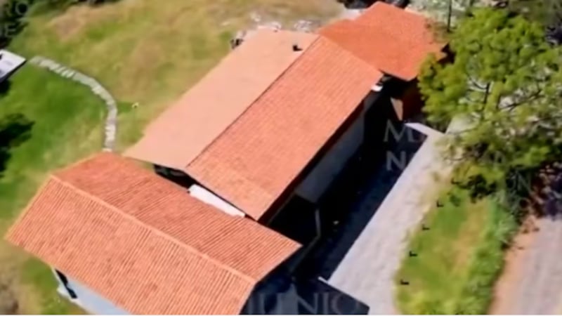 Así era la casa del capo narco El Mencho en un country de México. (Foto: gentileza Milenio).