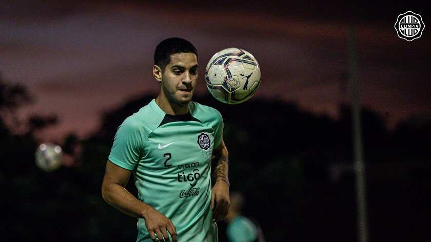 El jugador Luis Zárate llega a reforzar el sistema defensivo del IDV.