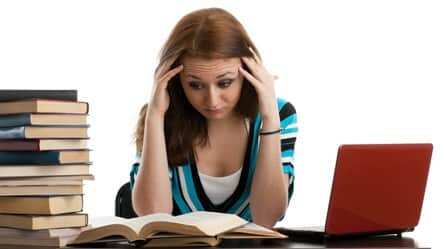 Exámenes de práctica pueden reducir el estrés