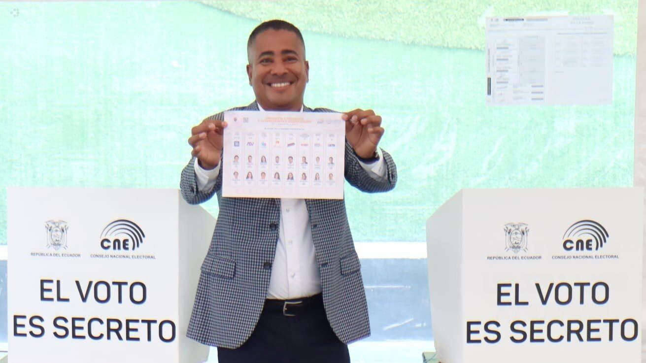 Simpatizantes le pidieron a Bolívar Armijos que repita su viral frase del debate