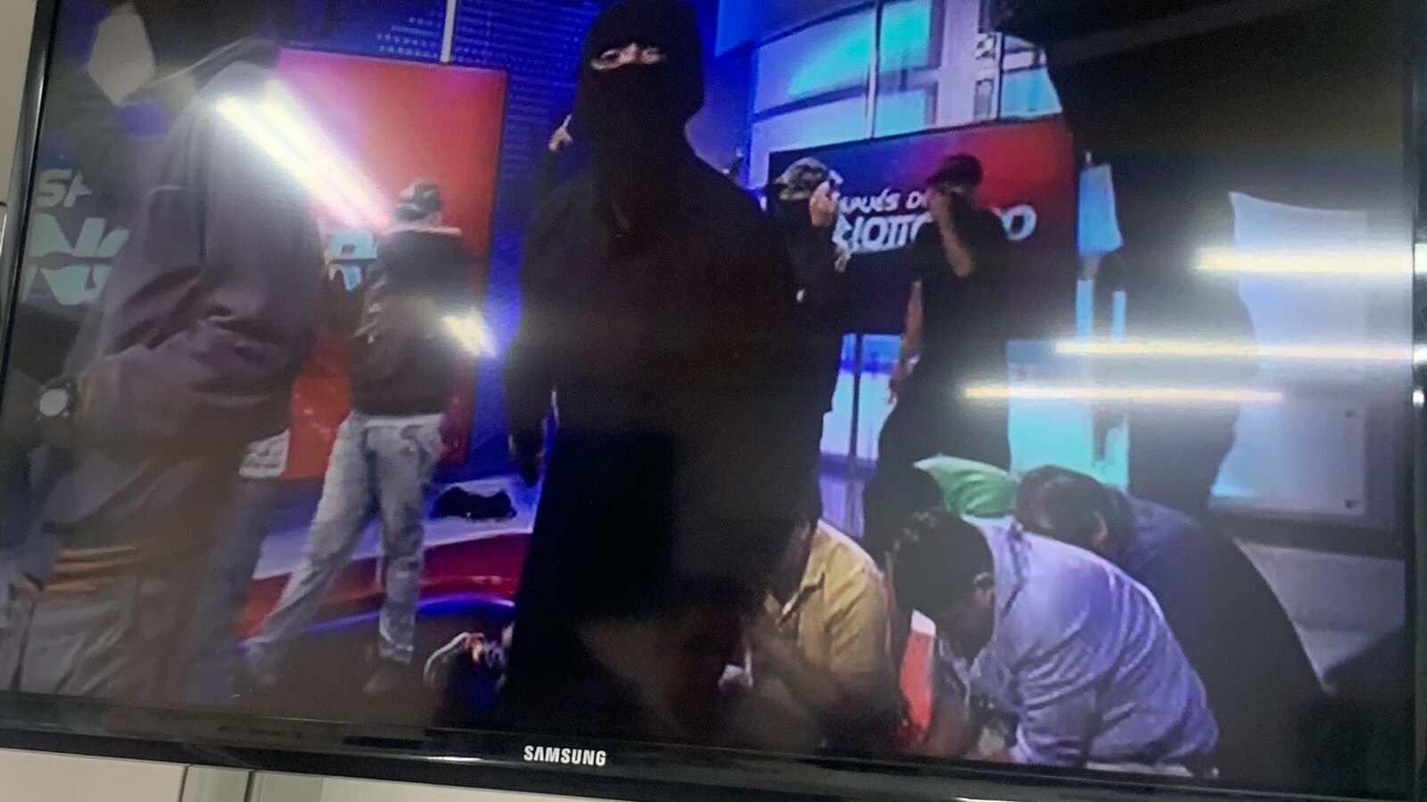 ¡URGENTE! Delincuentes ingresaron a TC Televisión y atacaron a equipo