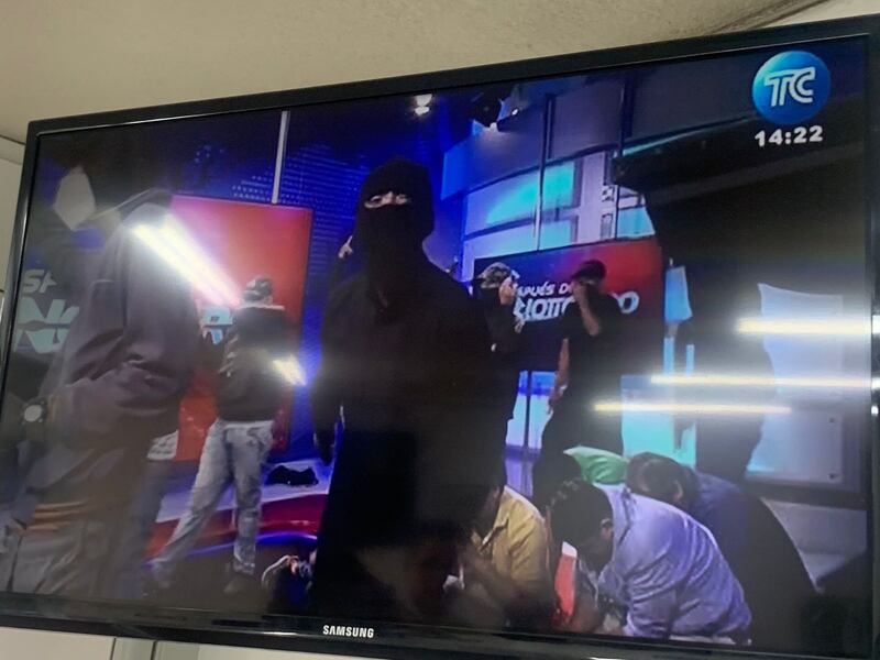 ¡URGENTE! Delincuentes ingresaron a TC Televisión y atacaron a equipo