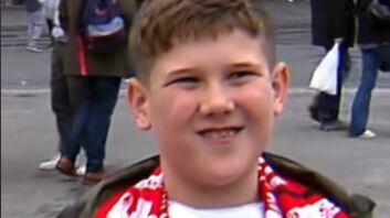 Niño que sorprende por su conocimiento en fútbol