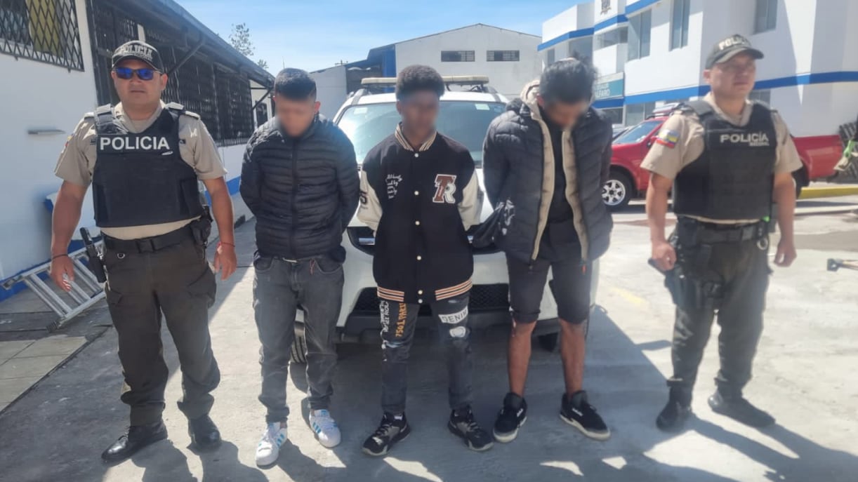 Víctima de violento asalto en Quito logró recuperar su celular tras rastrearlo y ubicar a los sospechosos