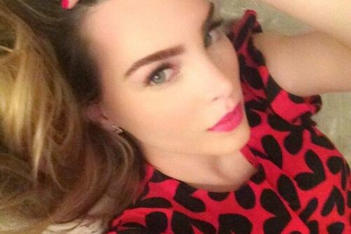 Belinda se borra los tatuajes que se hizo por amor a Christian Nodal, ¿cuáles eran?