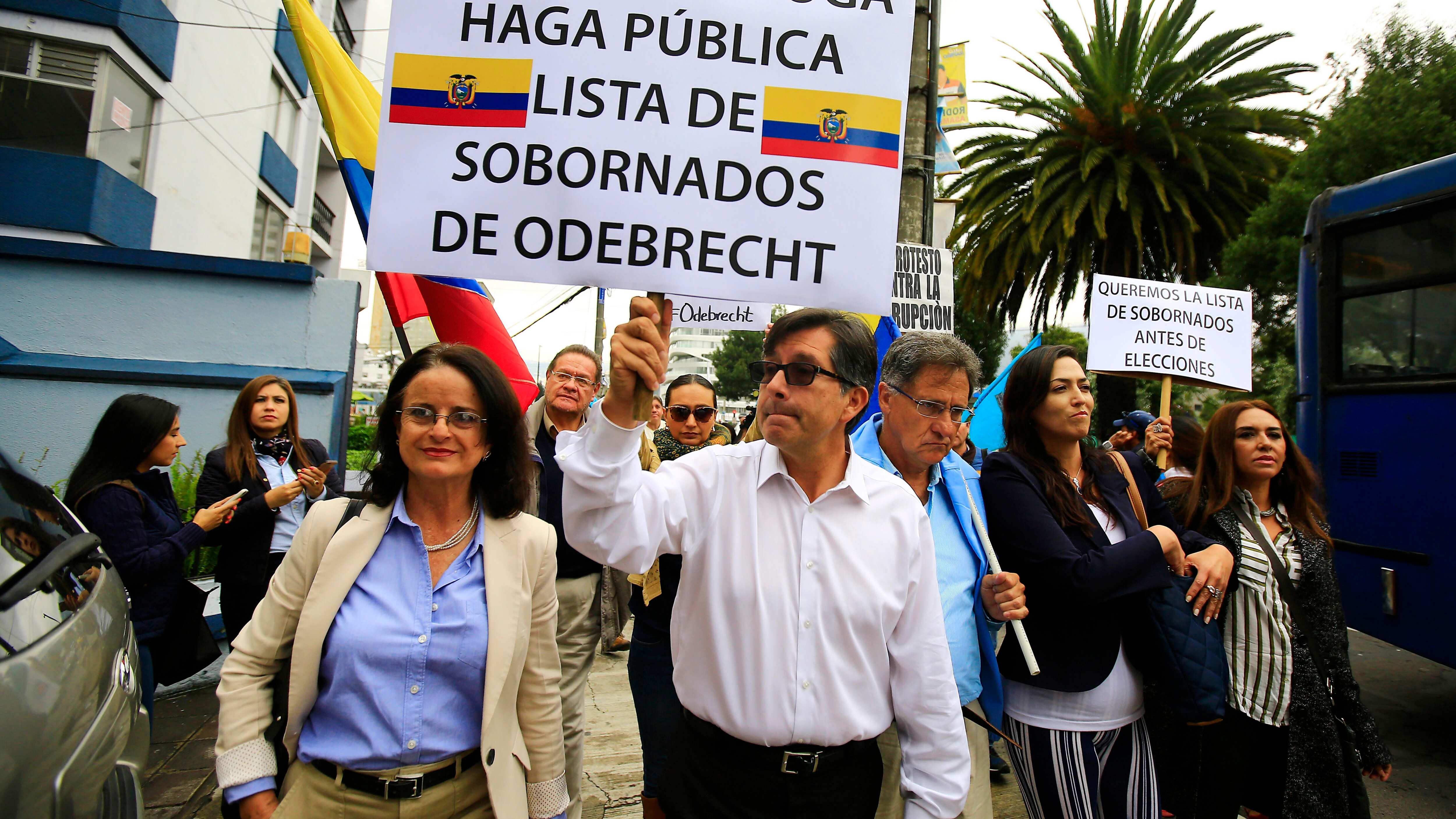 Dirigente del movimiento político Concertación de Ecuador, César Montúfar en la FGE/EFE
