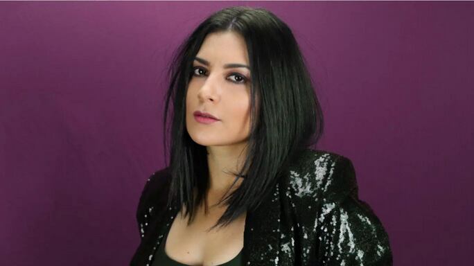 Lina Ojeda, imitadora de Laura Pausini. Foto: captura Instagram.