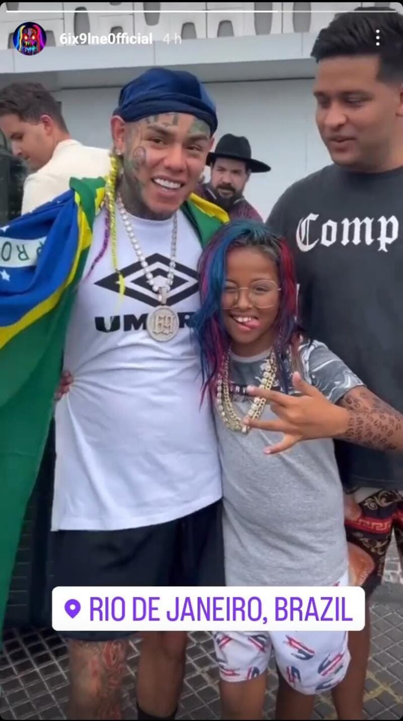 "Tekashi 6ix9ine llega a Brasil".
