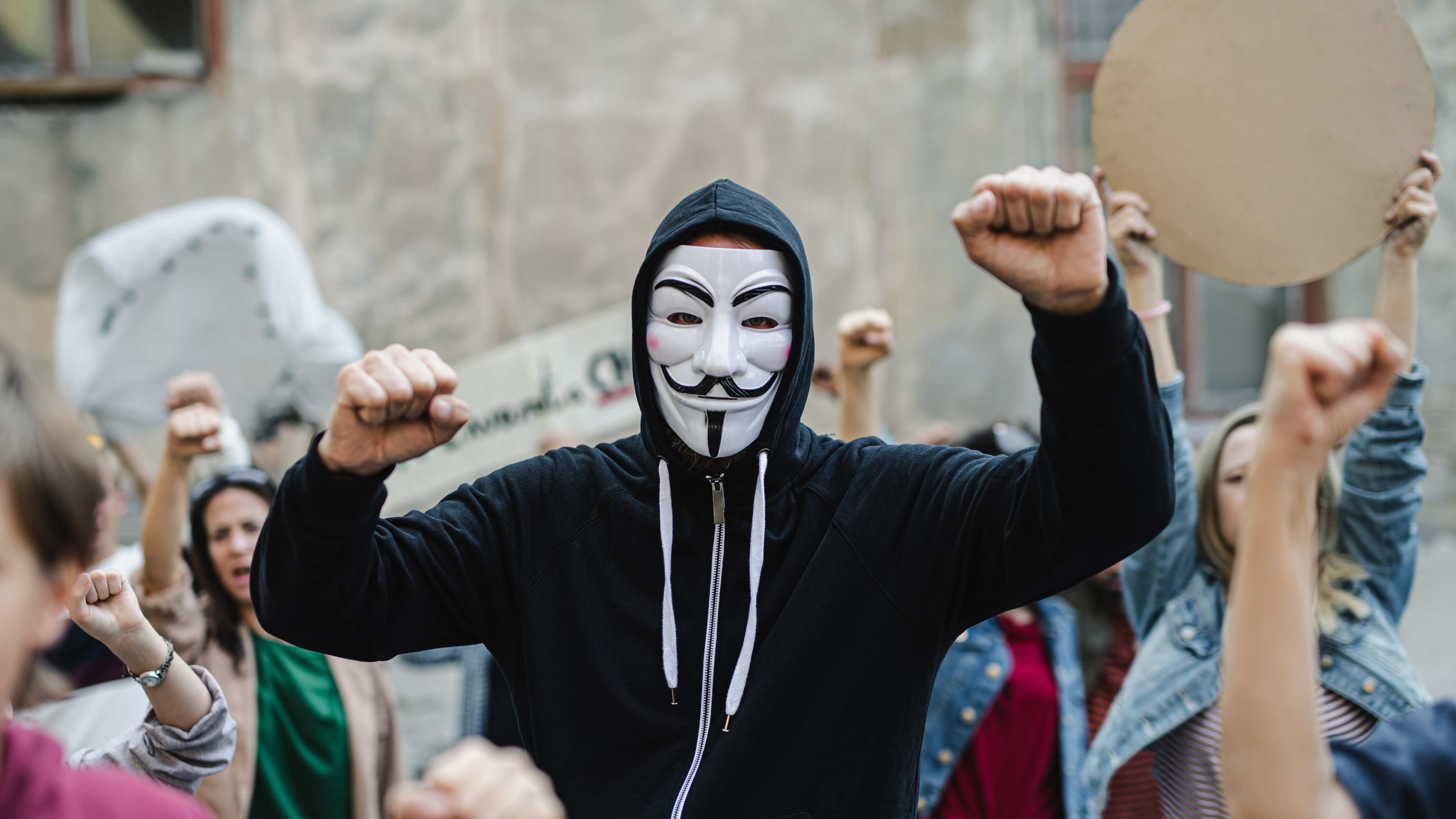 Anonymous fue tendencia en Ecuador en pleno feriado.